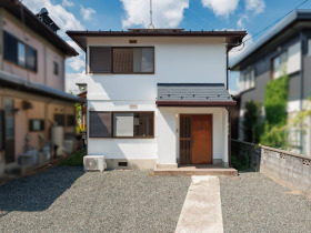 【リフォーム済】自社物件につき随時ご案内可能。内覧希望の方はお電話ください。(外観)