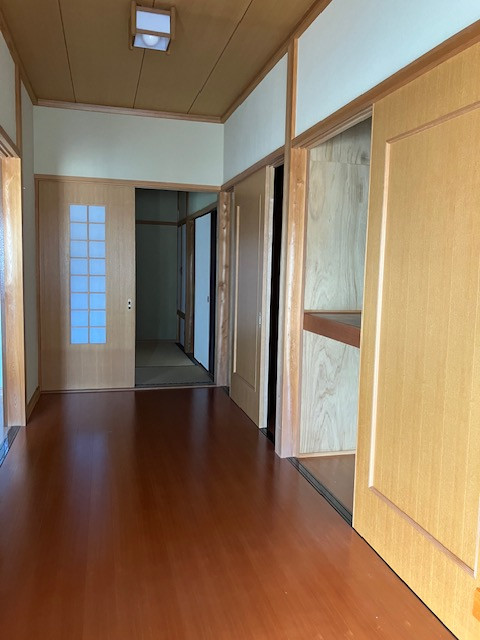 (玄関)