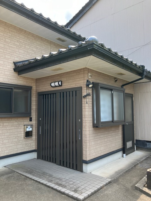 (玄関)