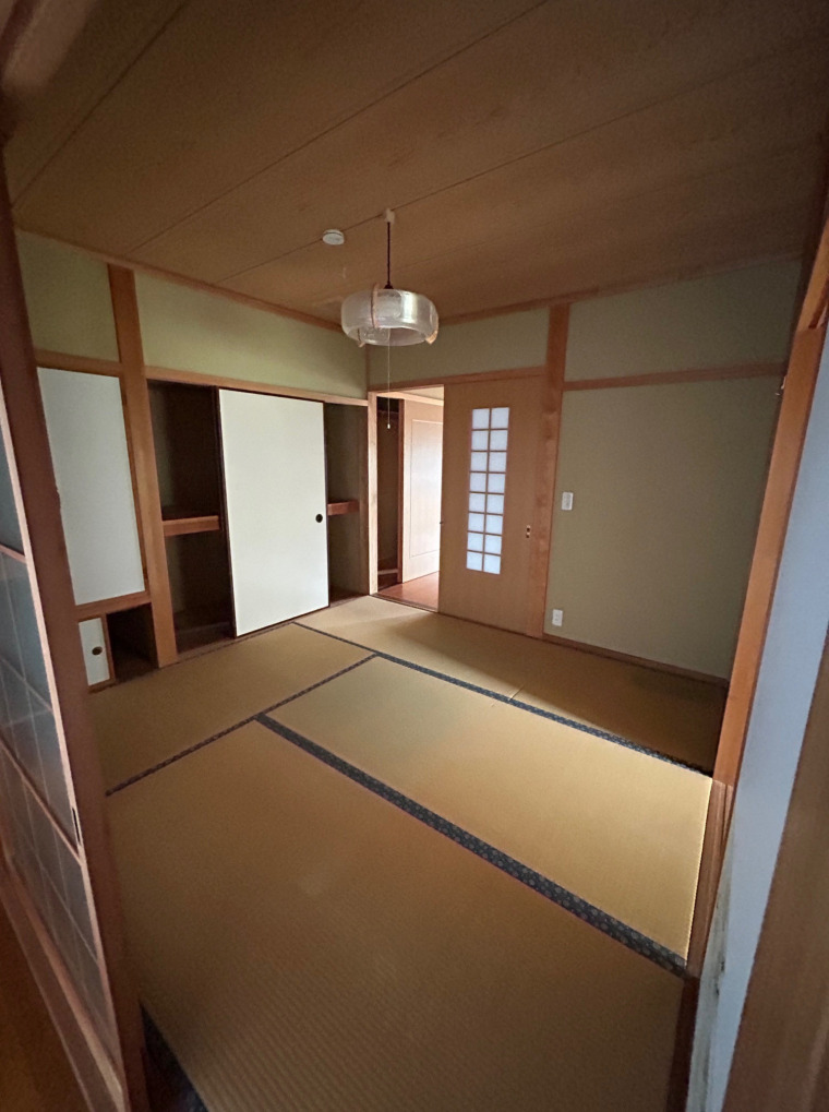 (居間)