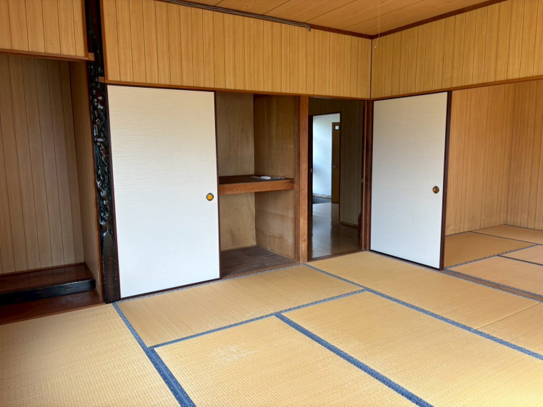 (居間)