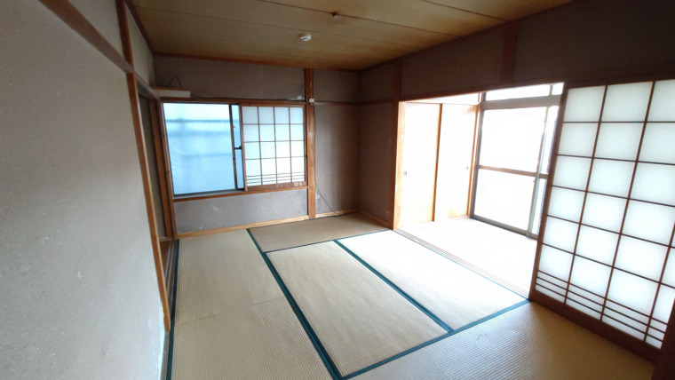 (居間)