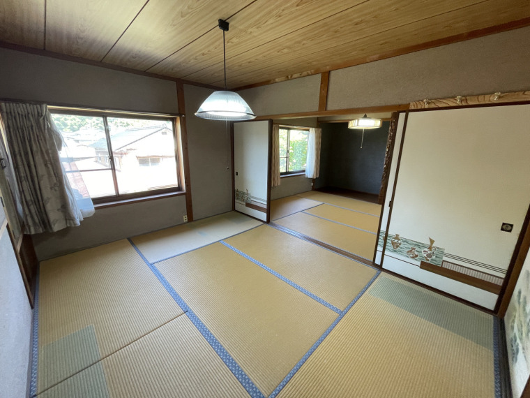 玄関側階段からの2F2間続きの6畳和室(階段から見て手前側)(内装) 玄関側階段からの2F2間続きの6畳和室(階段から見て手前側)(内装)