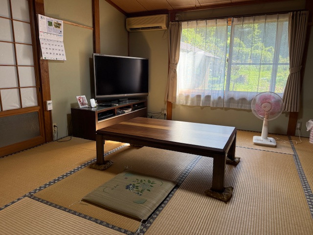(居間)