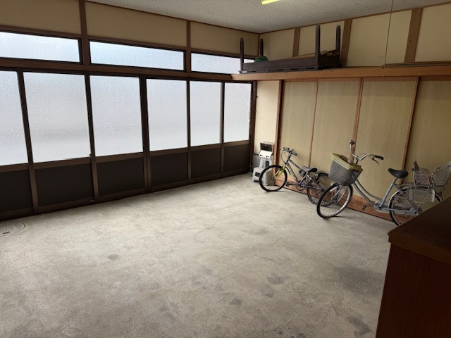 (玄関)
