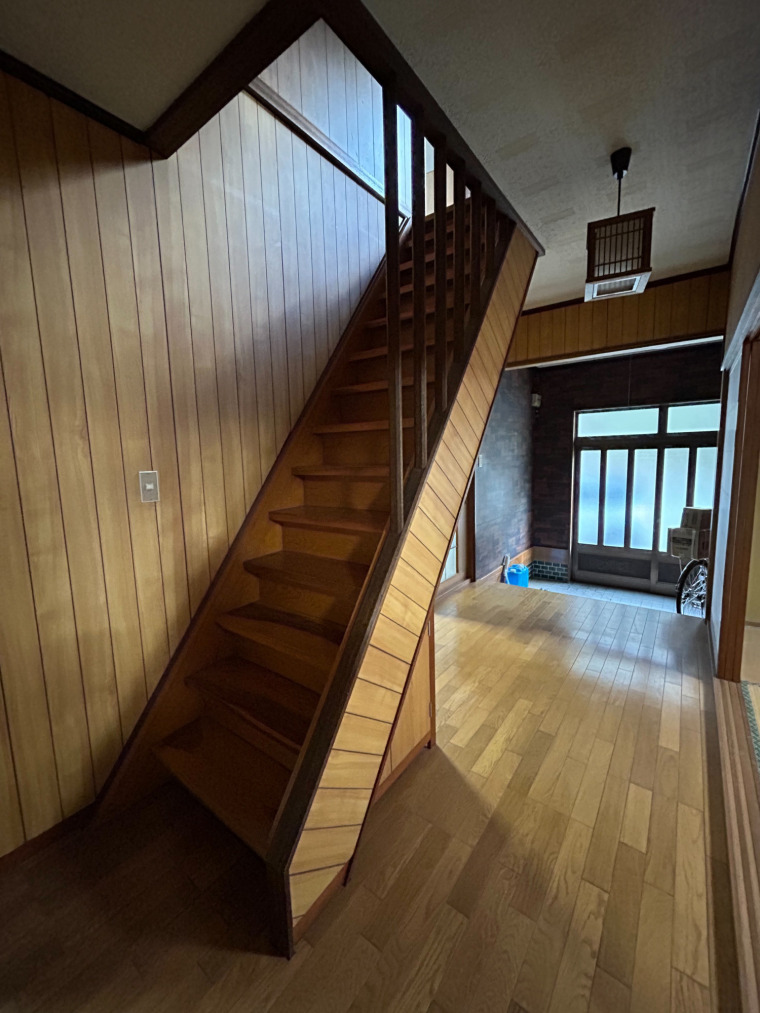 階段(玄関) 階段(玄関)