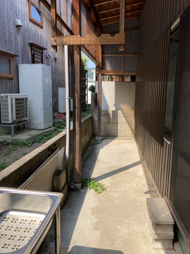 南向きで陽当たり良好な物干し場