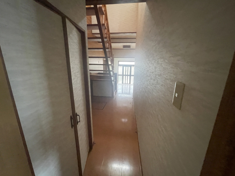 1F階廊下収納 1F階廊下収納