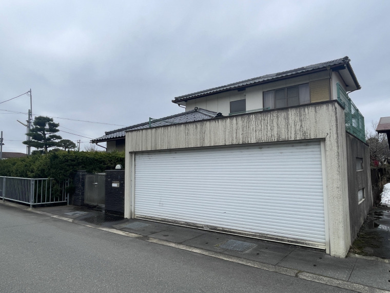 車庫外観(外観) 車庫外観(外観)