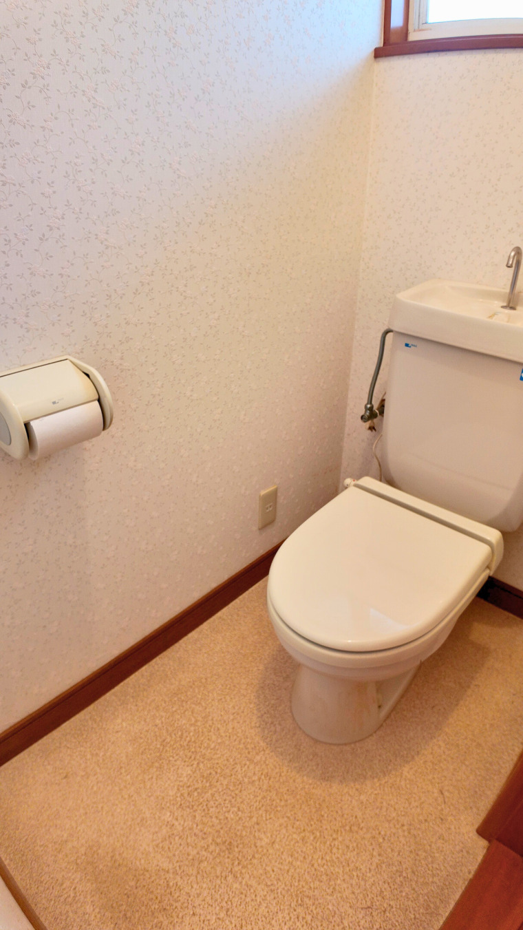 1Fトイレ(内装) 1Fトイレ(内装)