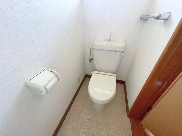 2Fトイレ(内装) 2Fトイレ(内装)