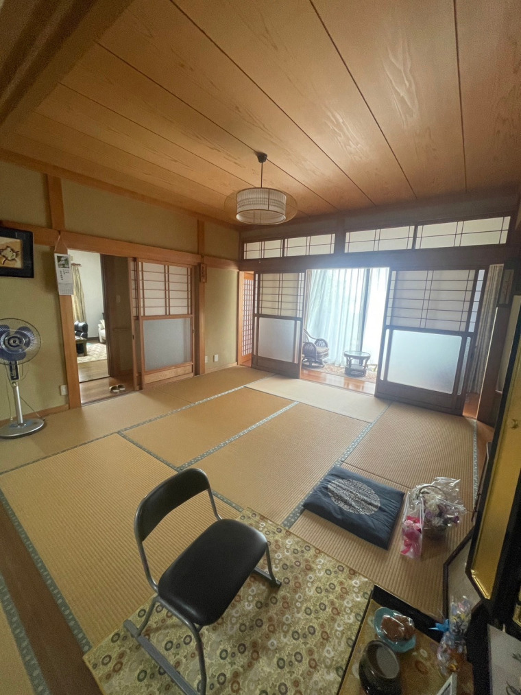 1F和室と美しい広縁(内装)