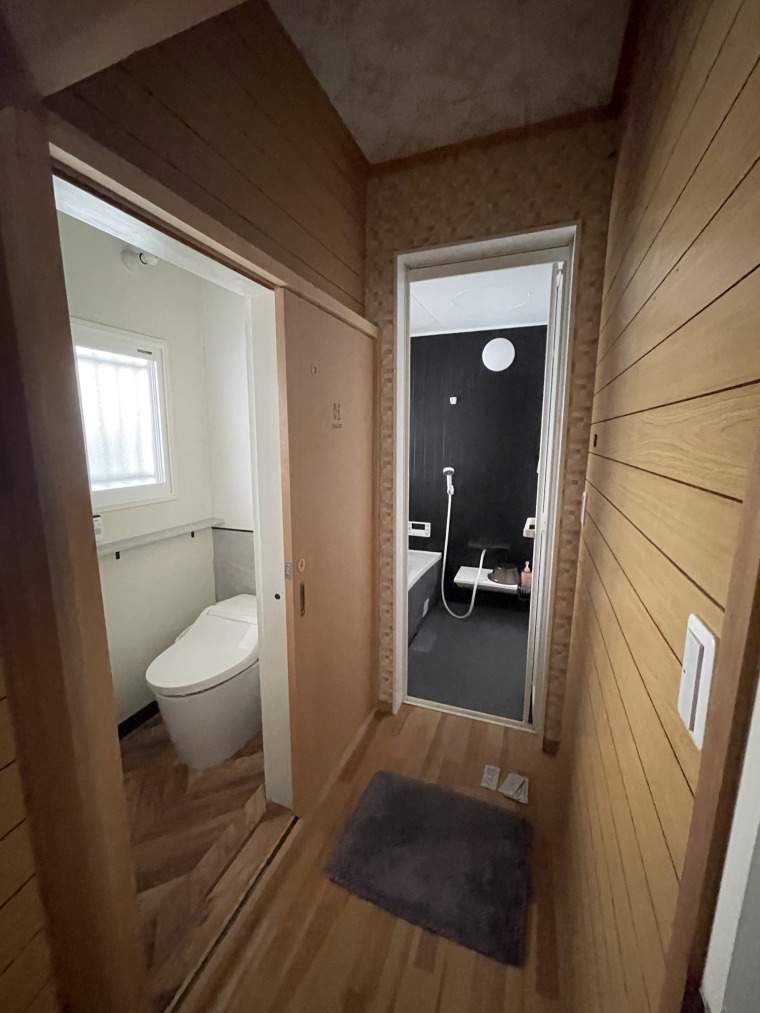 水回りへの廊下(内装)