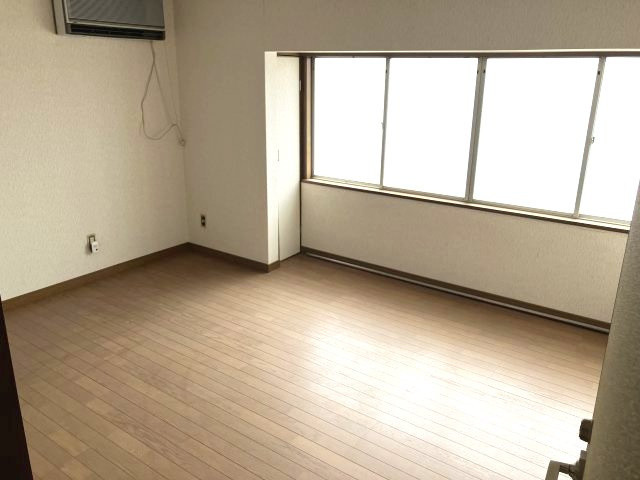 (内装) (内装)