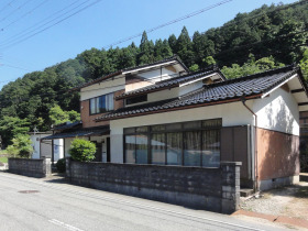但東町河本 山間の物件