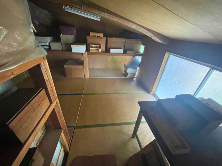 屋根裏収納(内装) 屋根裏収納(内装)