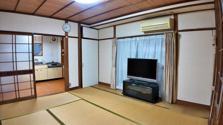 (居間) (居間)