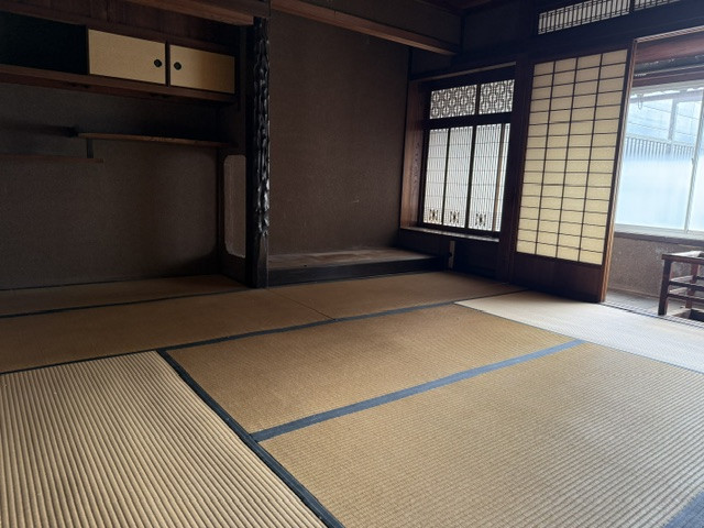 (寝室) (寝室)