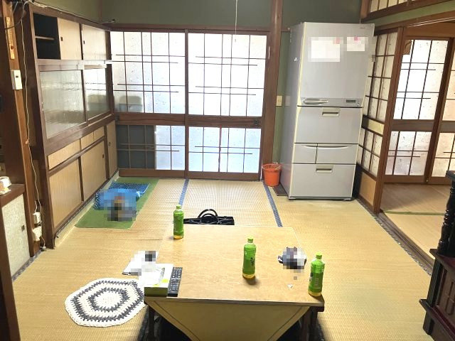 (居間) (居間)