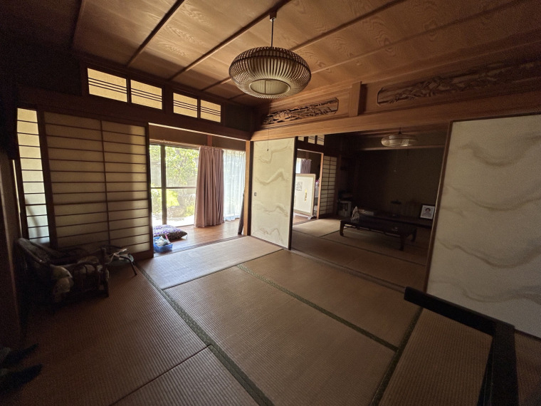 (居間) (居間)