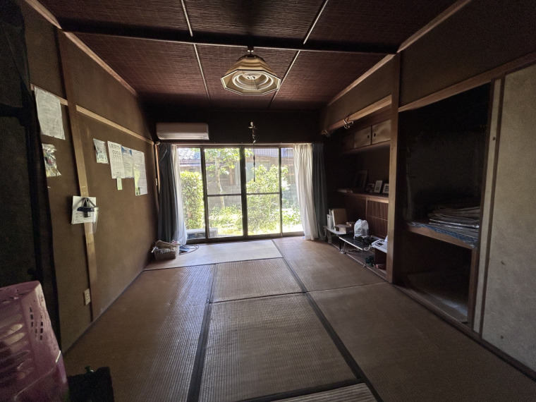 (居間) (居間)