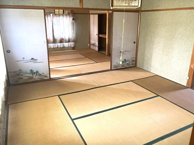 (内装) (内装)