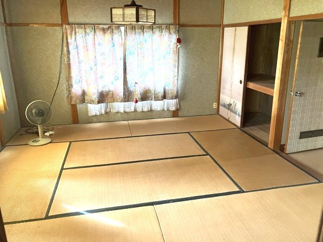 (内装) (内装)