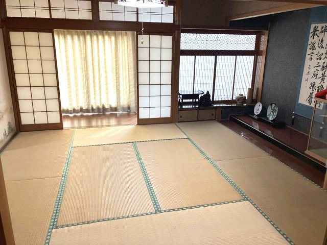 (内装) (内装)