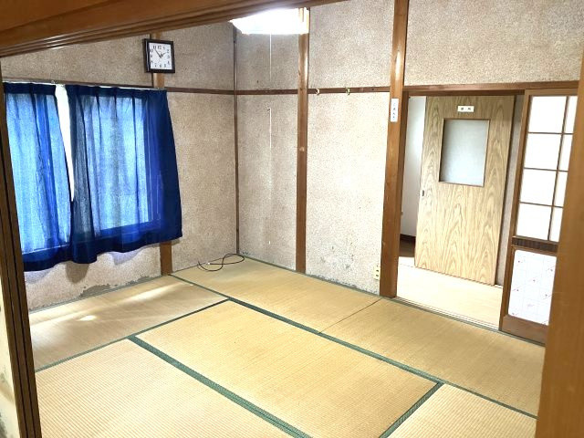 (内装) (内装)